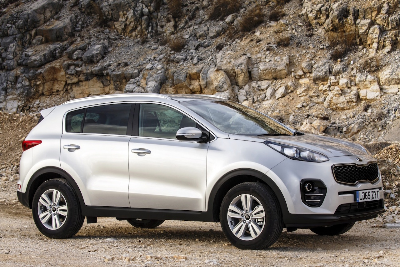 ford-kuga-vs-kia-sportage